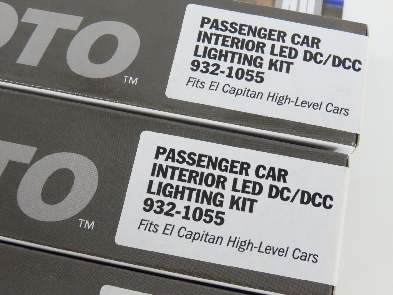 LOT of 4 HO Scale Walthers Proto 932-1055 Passenger Car Interior LED Light Kits