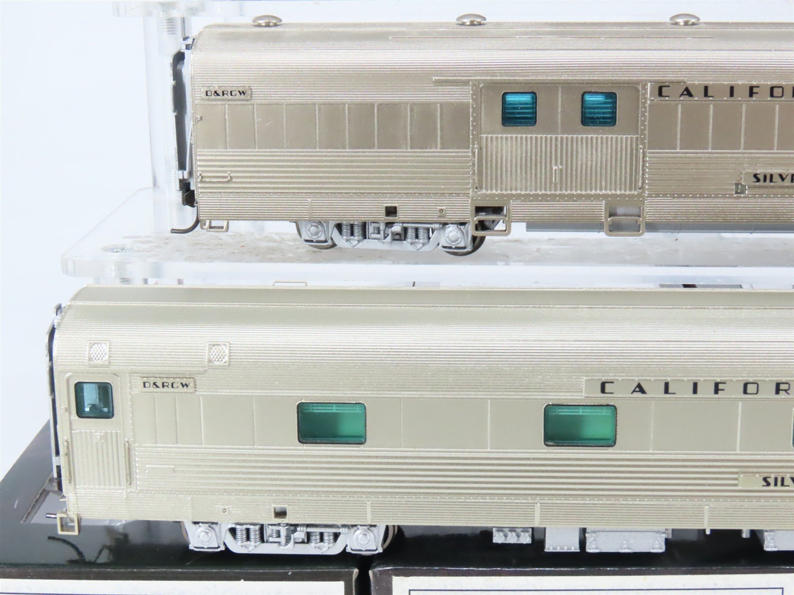 LOT of 8 HO Broadway Limited Imports California Zephyr Assorted Passenger Cars