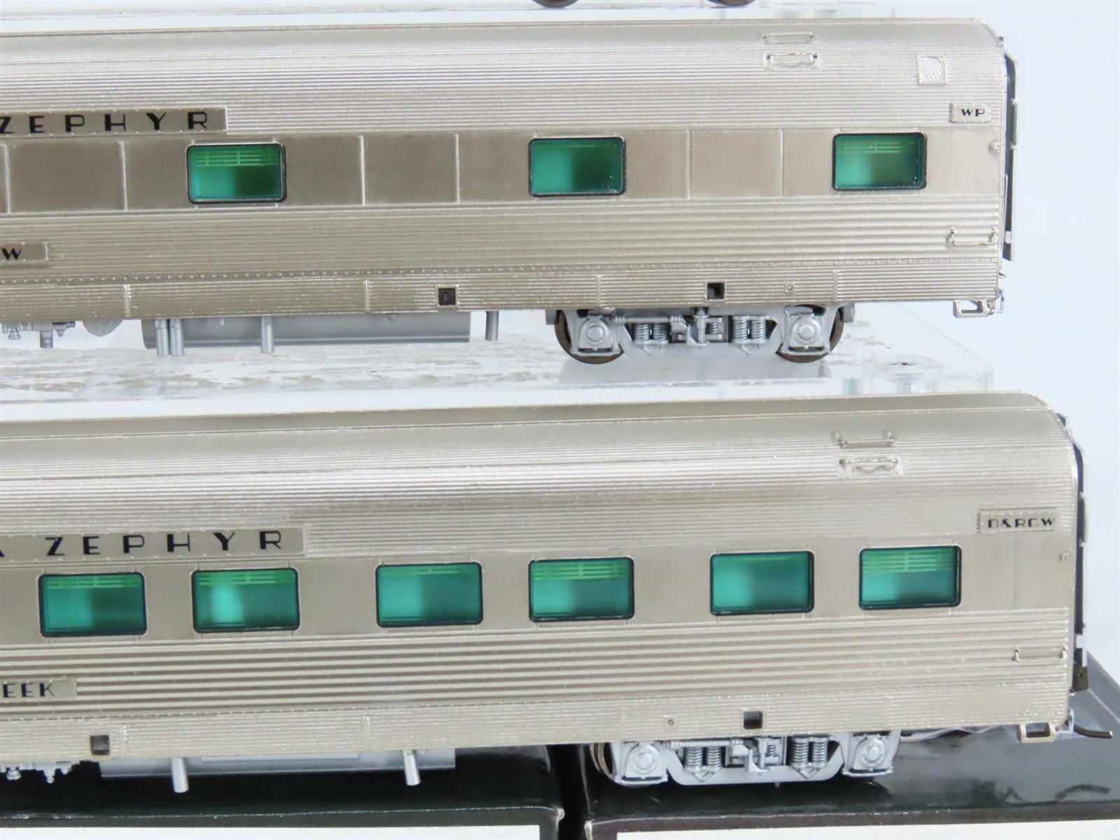 LOT of 8 HO Broadway Limited Imports California Zephyr Assorted Passenger Cars