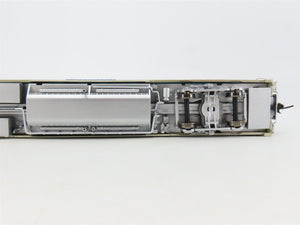 LOT of 2 HO Scale Broadway Limited Imports Amtrak Diner & Vista Dome Passengers