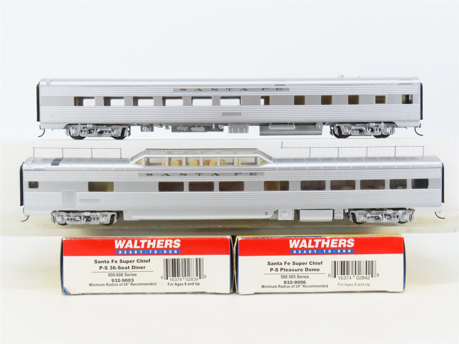 LOT of 2 HO Scale Walthers ATSF Santa Fe Railroad Diner & Dome Passenger Cars