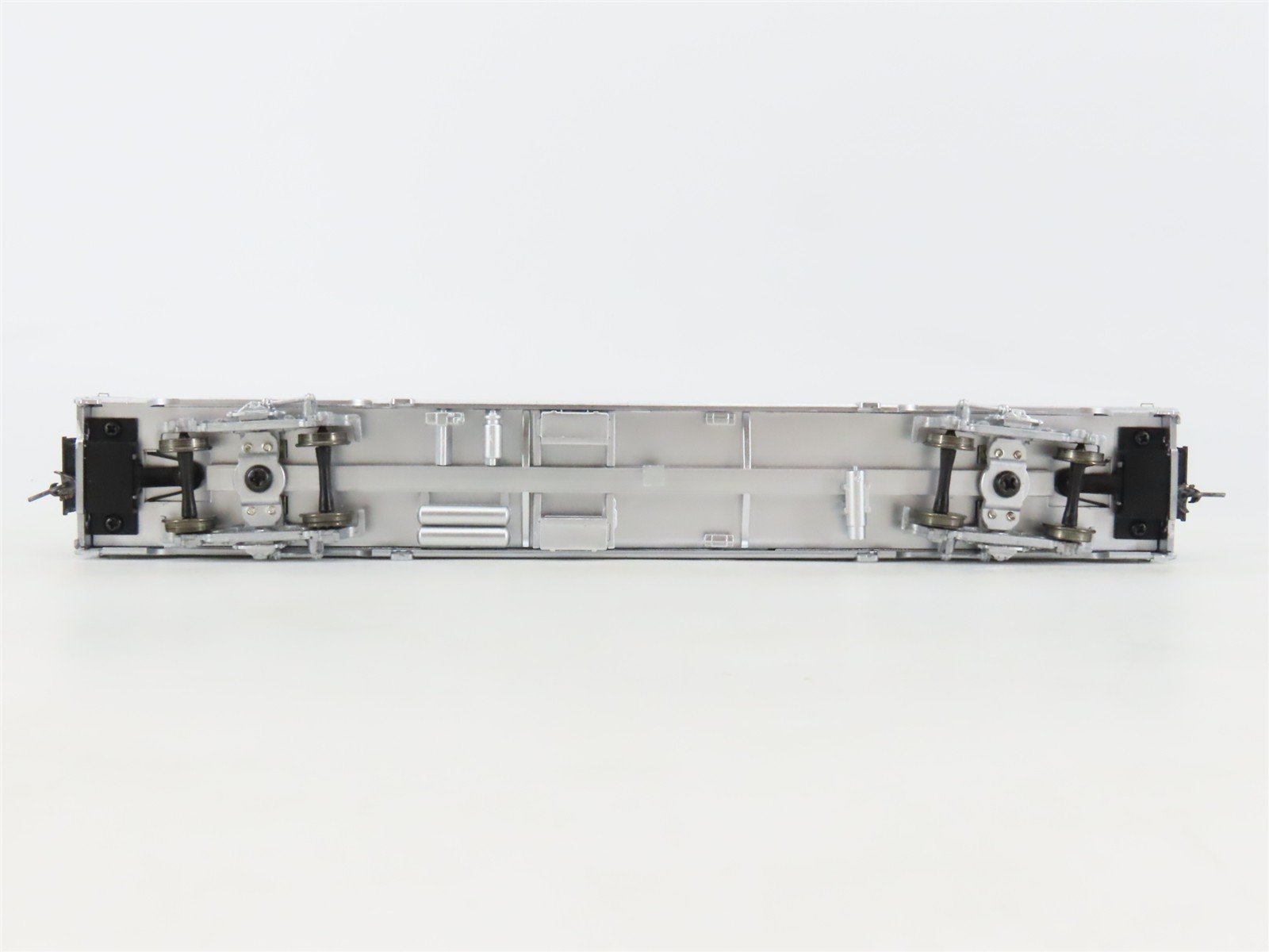 LOT of 3 HO Scale Walthers ATSF Santa Fe Sleeper, Baggage, & Diner Passengers