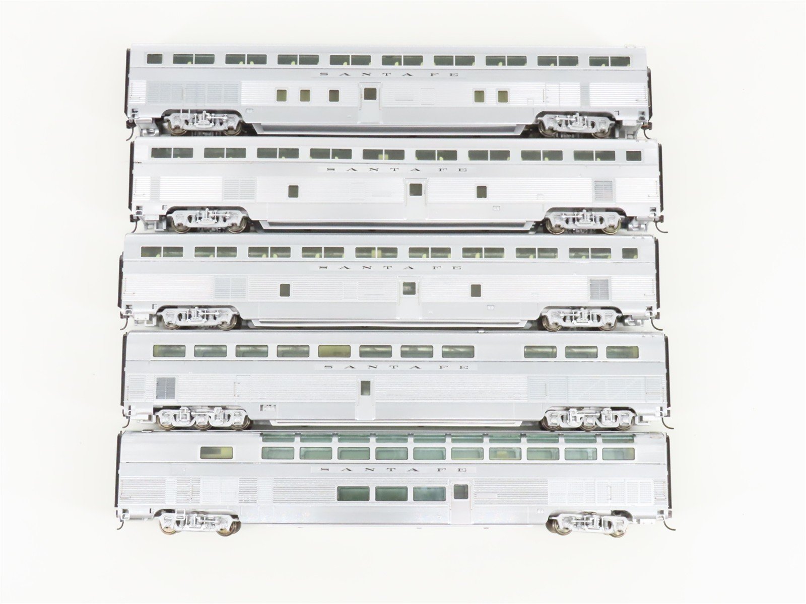 LOT of 5 HO Scale Walthers ATSF Santa Fe Railroad Assorted Passenger Cars