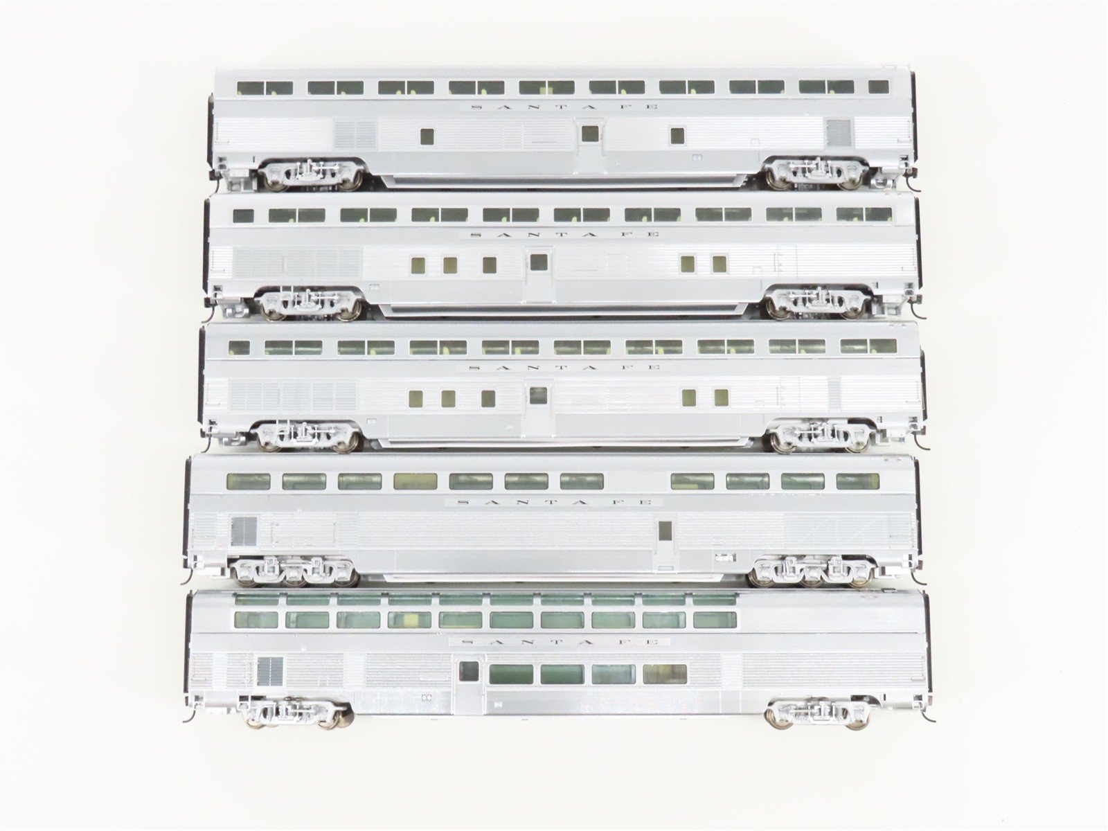 LOT of 5 HO Scale Walthers ATSF Santa Fe Railroad Assorted Passenger Cars