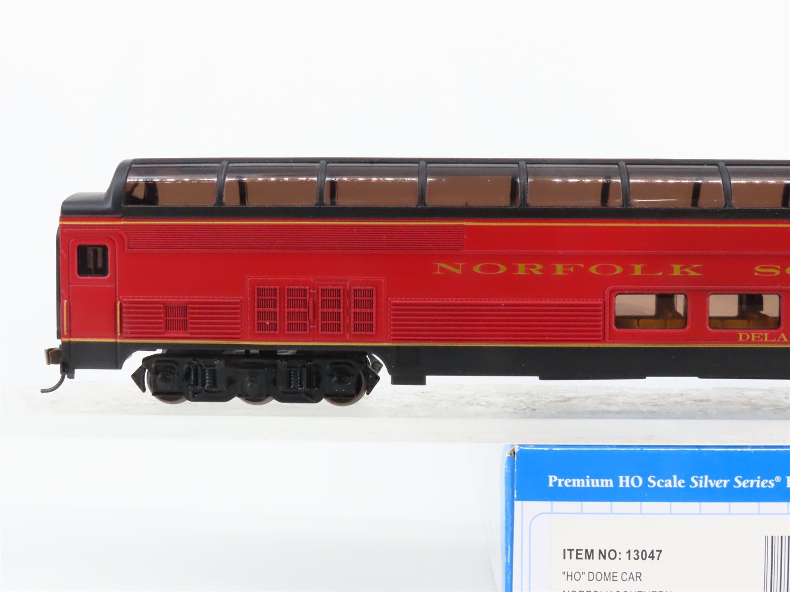 HO Bachmann Silver Series 13047 NS Norfolk Southern Dome Passenger 