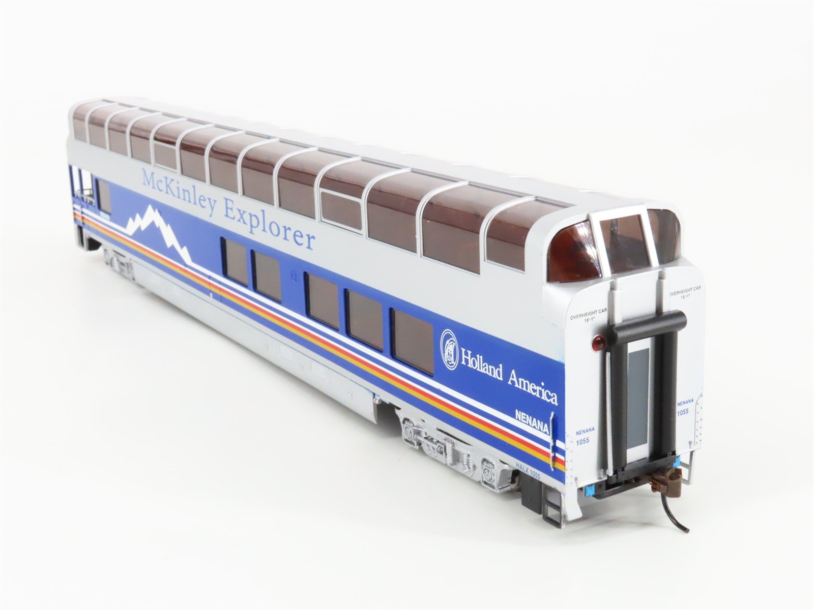 HO Bachmann Silver Series 13342 HALX McKinley Explorer Dome Passenger Car #1055