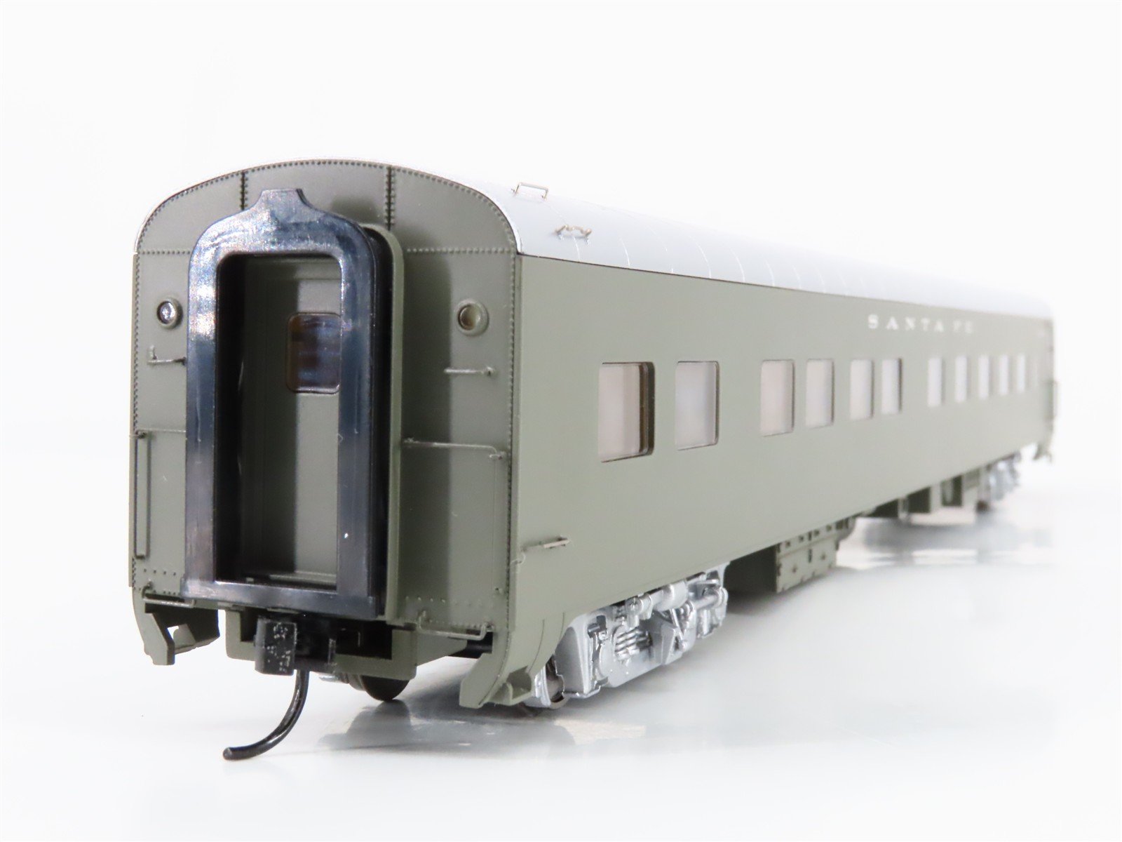 HO Scale Walthers 932-9382 ATSF Santa Fe Railroad Pullman Sleeper Passenger Car