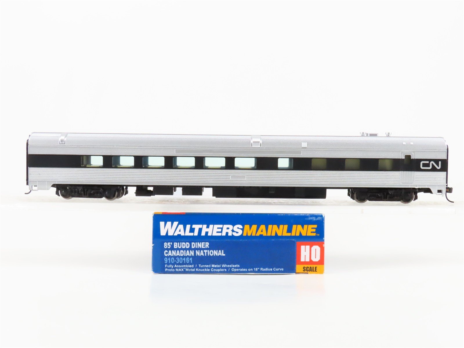 HO Walthers Mainline 910-30161 CN Canadian National 85' Budd Diner Passenger Car