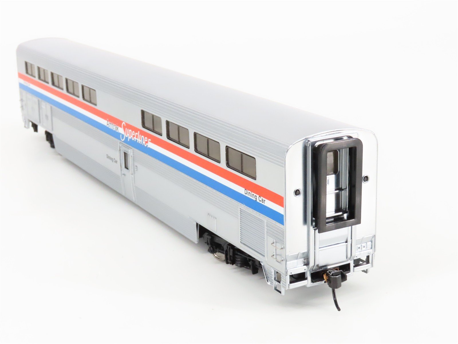 HO Scale Walthers 932-16182 Amtrak Superliner I Phase III Diner Passenger Car