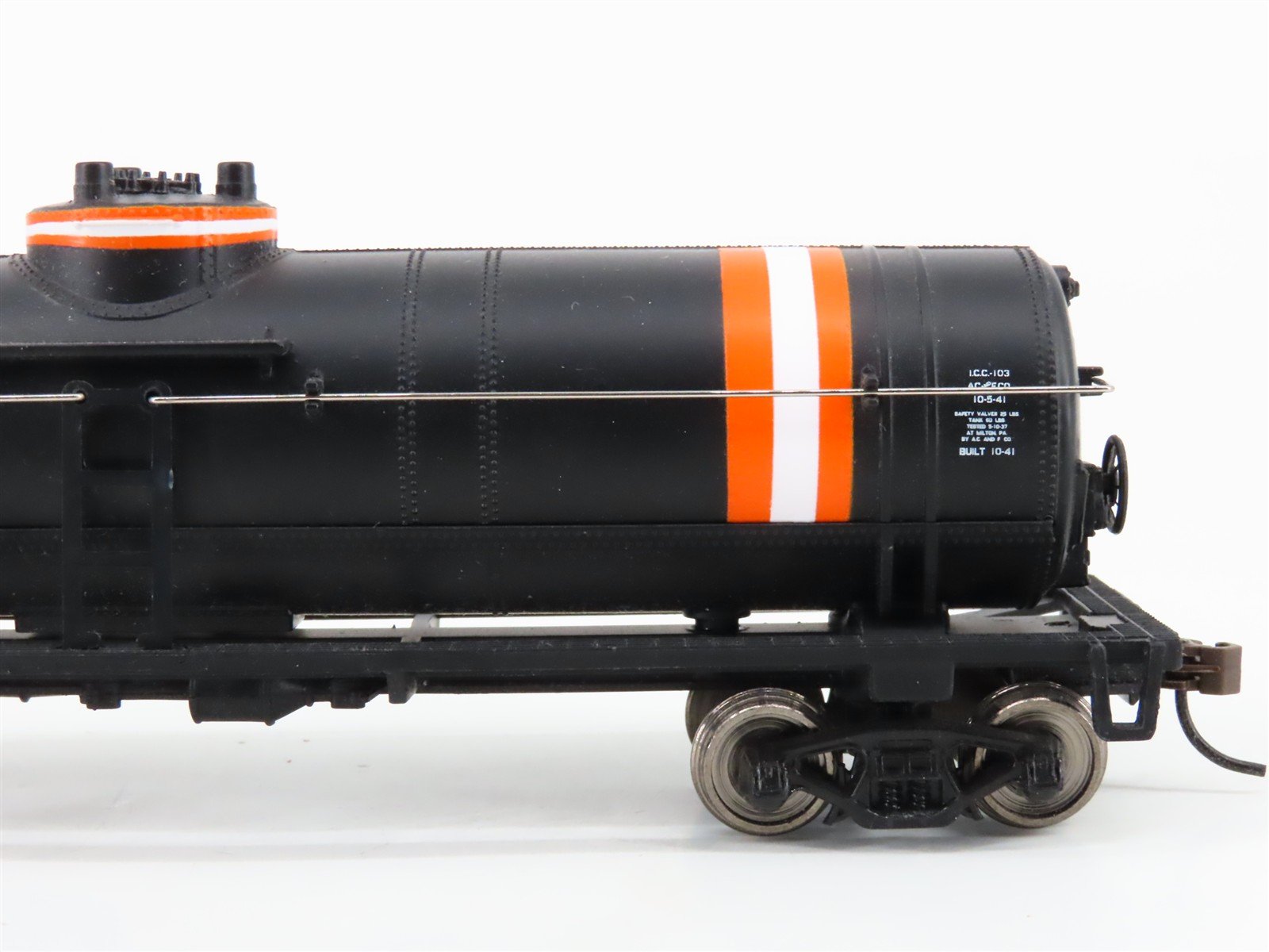 LOT of 2 HO Scale Walthers Trainline 931-1444 ATSF Santa Fe Tank Car #98016