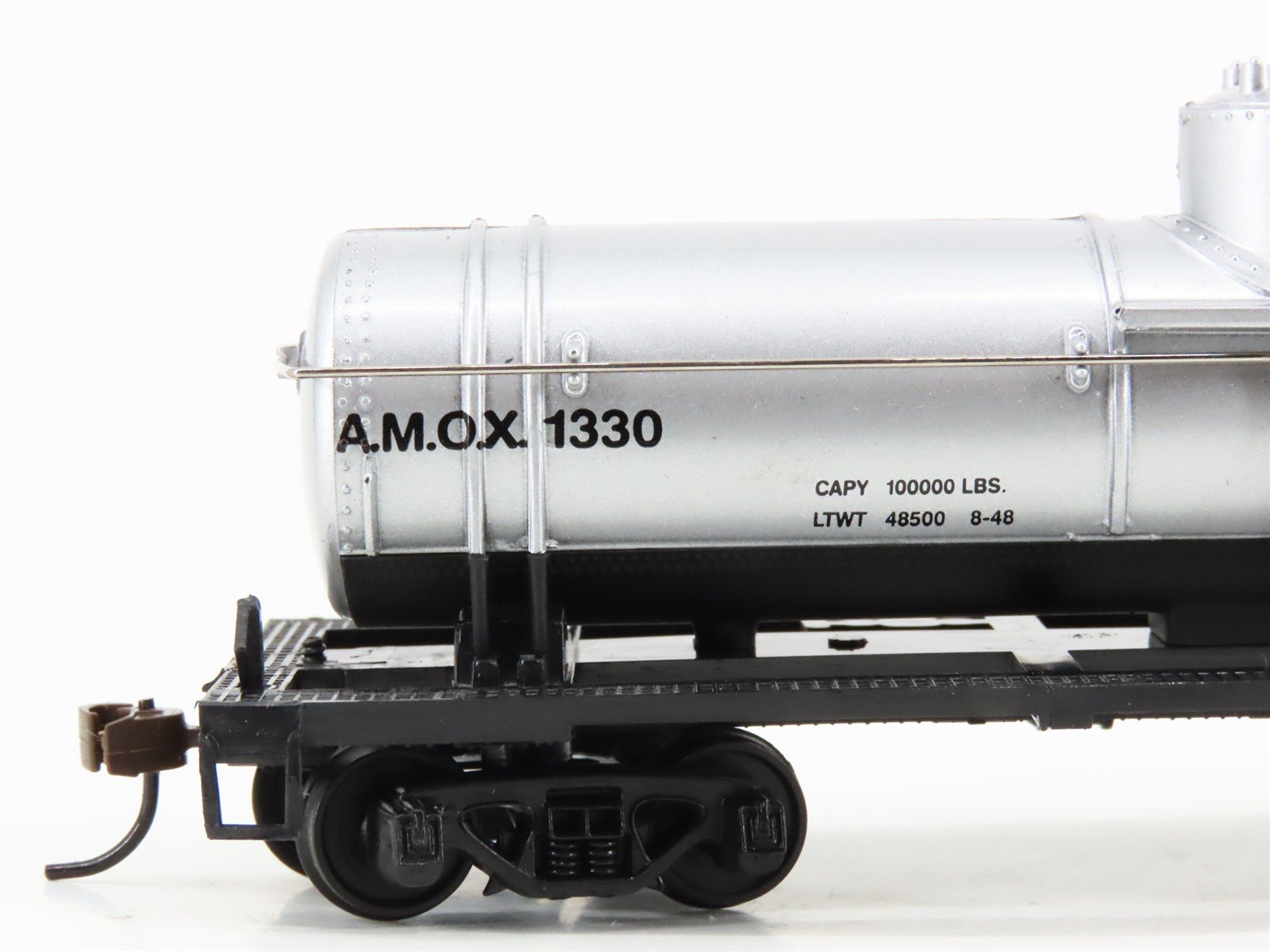 LOT of 2 HO Scale Mantua UOCX/AMOX Union 76 & Amoco Single Dome Tank Cars