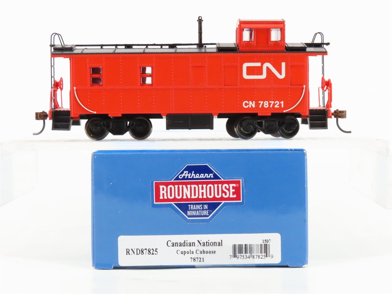 HO Scale Athearn Roundhouse RND87825 CN Canadian National Cupola Caboose #78721