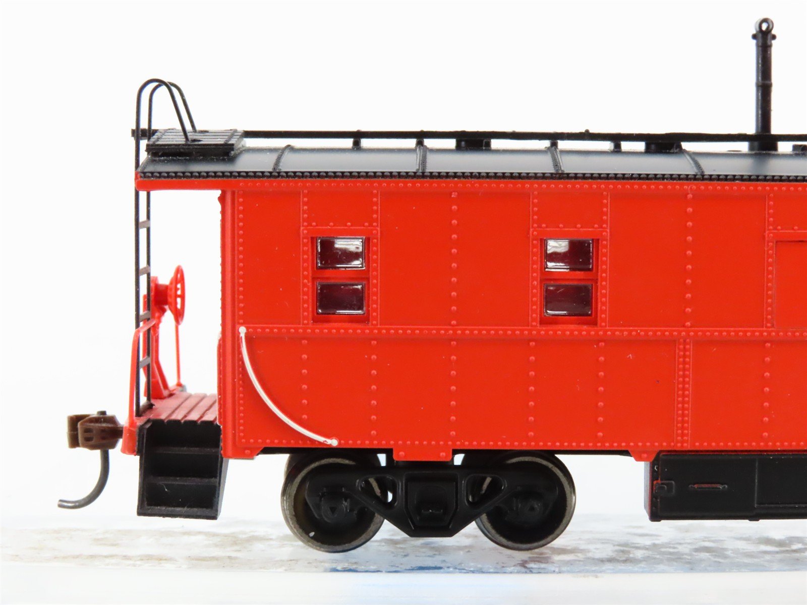HO Scale Athearn Roundhouse RND87825 CN Canadian National Cupola Caboose #78721
