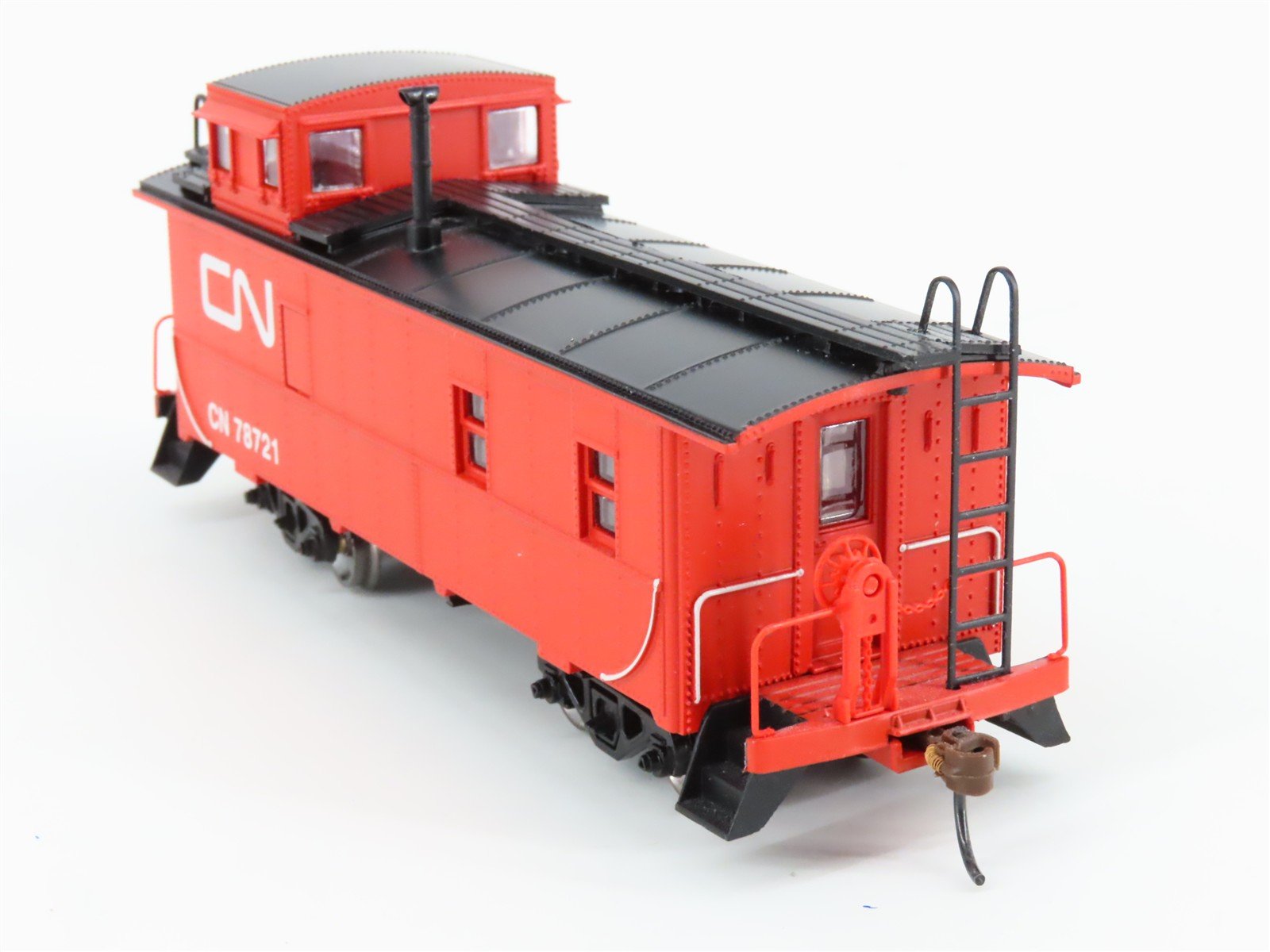 HO Scale Athearn Roundhouse RND87825 CN Canadian National Cupola Caboose #78721