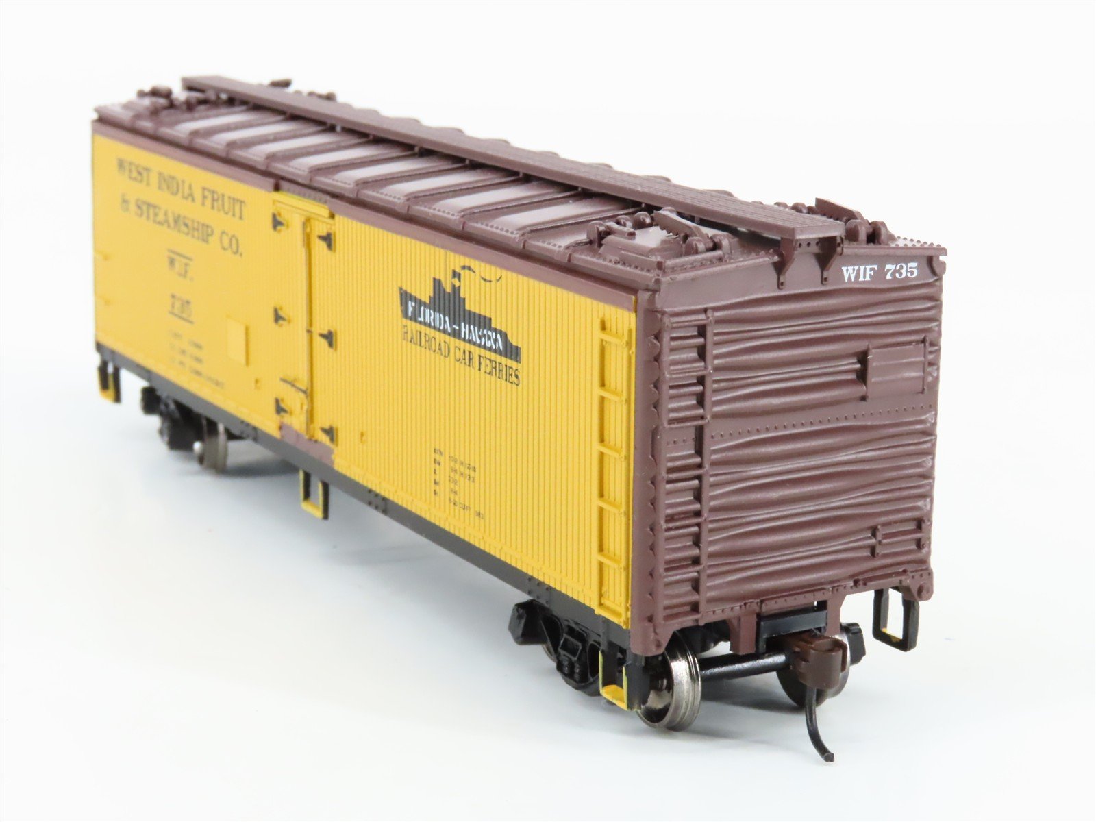 HO Scale Roundhouse 85412 WIF West India Fruit 40' Wood Reefer #735
