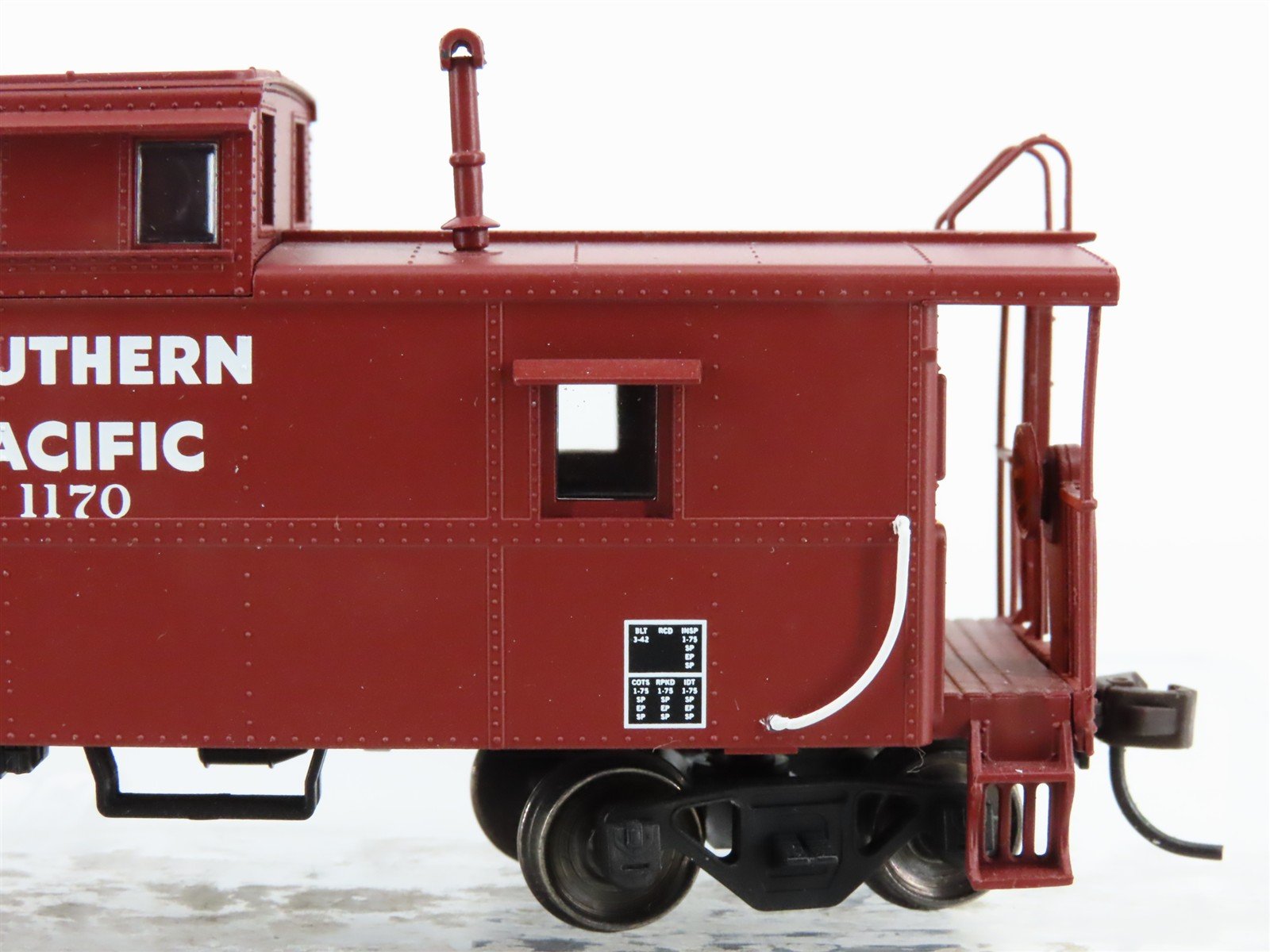 HO Scale Atlas Trainman 20002417 SP Southern Pacific Cupola Caboose #1170