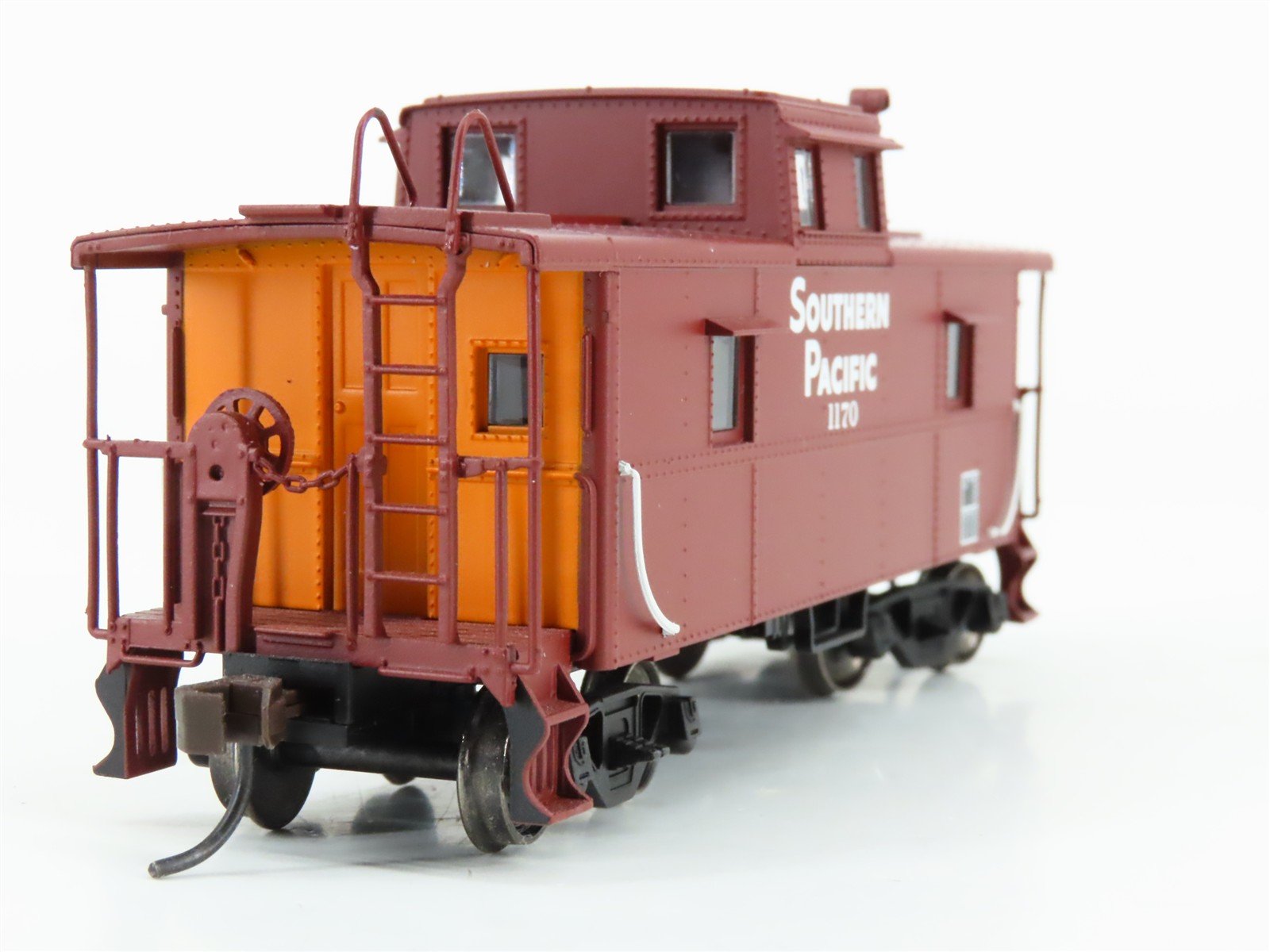 HO Scale Atlas Trainman 20002417 SP Southern Pacific Cupola Caboose #1170