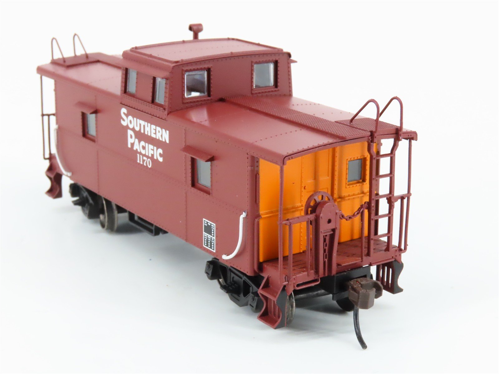 HO Scale Atlas Trainman 20002417 SP Southern Pacific Cupola Caboose #1170