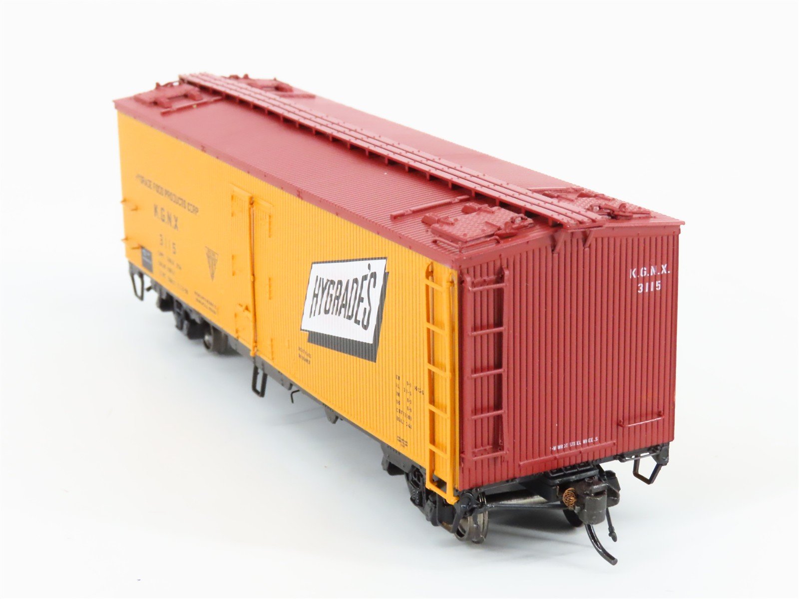 HO Scale Rapido 121011-3 KGNX Hygrade's 37' Meat Reefer #3115