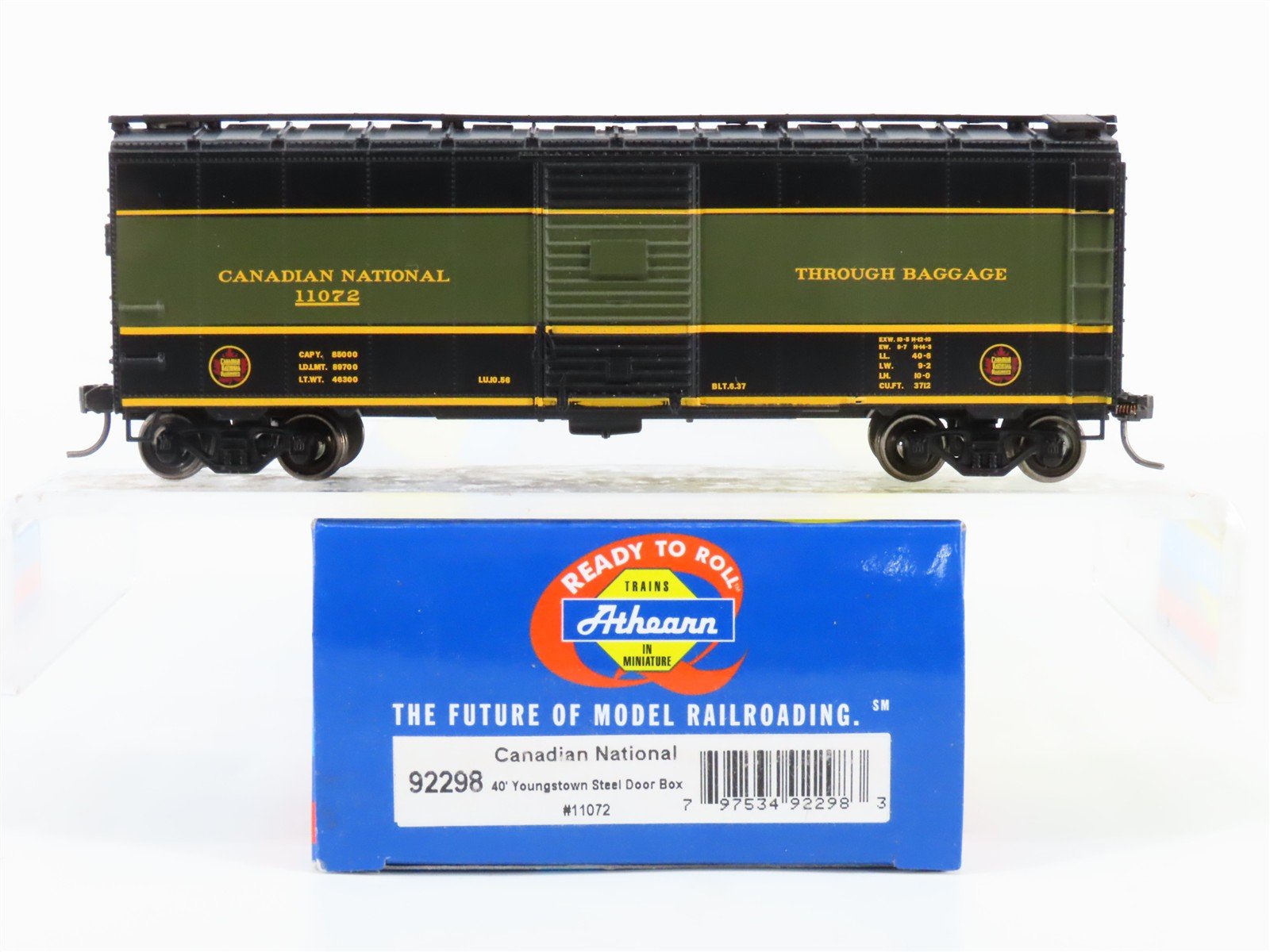 HO Scale Athearn 92298 CN Canadian National 40' Through Baggage Box Car #11072