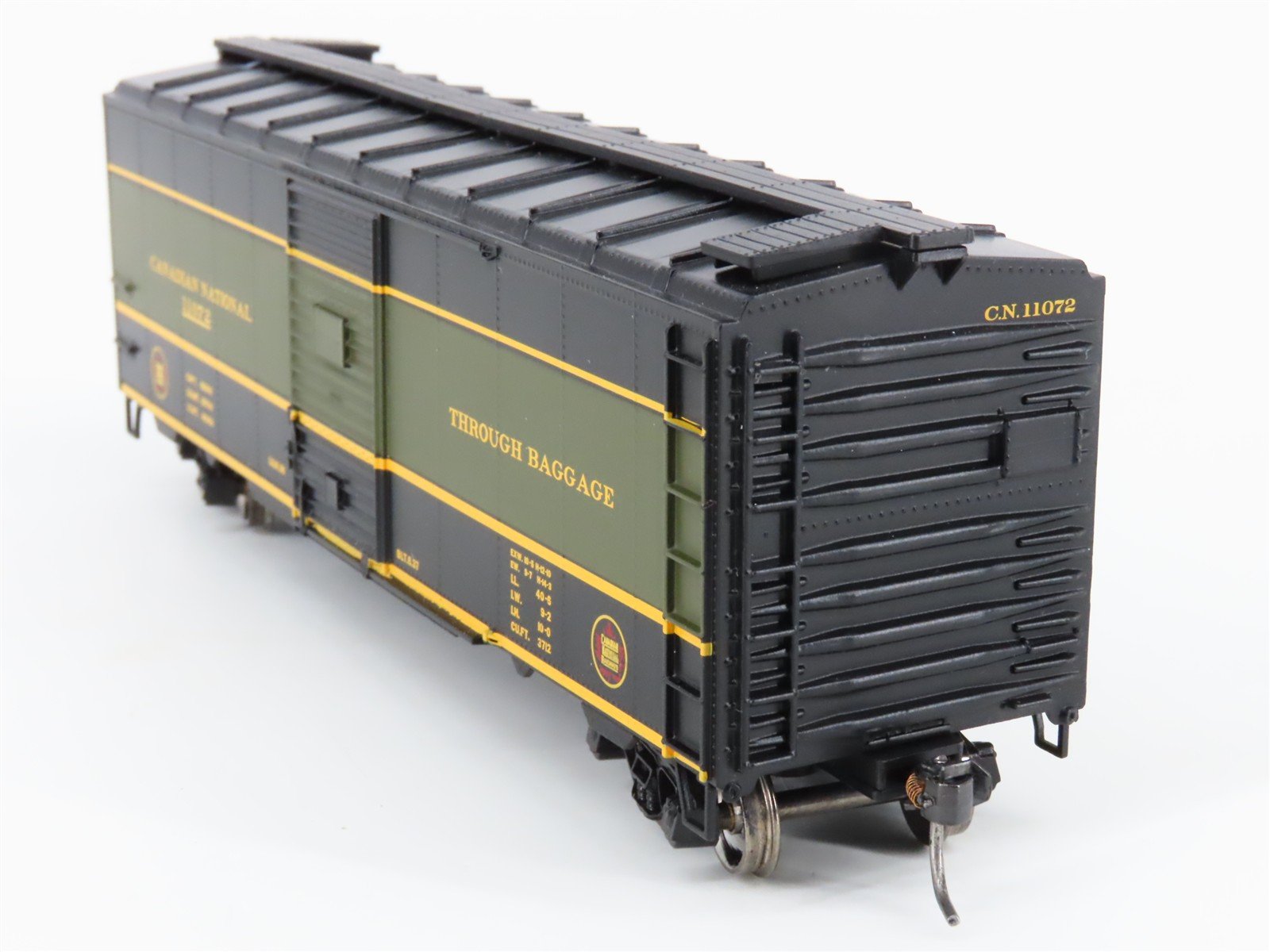 HO Scale Athearn 92298 CN Canadian National 40' Through Baggage Box Car #11072