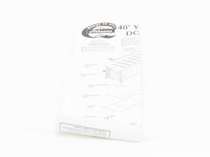 HO Scale Athearn 92298 CN Canadian National 40' Through Baggage Box Car #11072