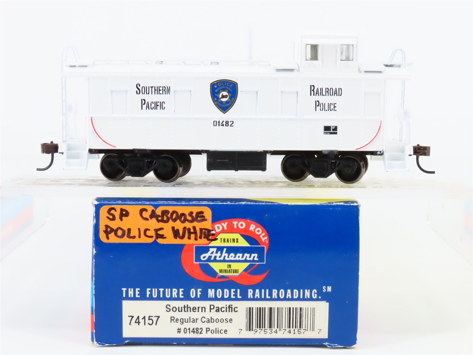 HO Scale Athearn 74157 SP Southern Pacific Railroad Police Cupola Caboose #01482