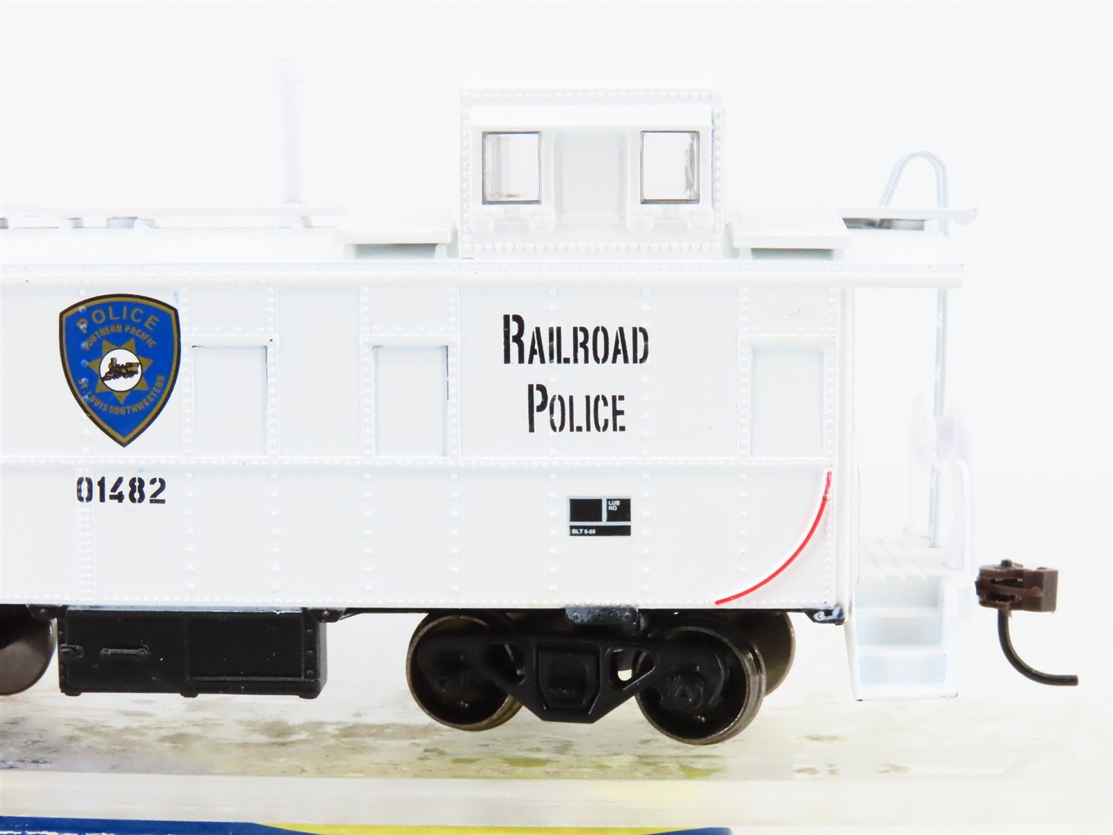 HO Scale Athearn 74157 SP Southern Pacific Railroad Police Cupola Caboose #01482