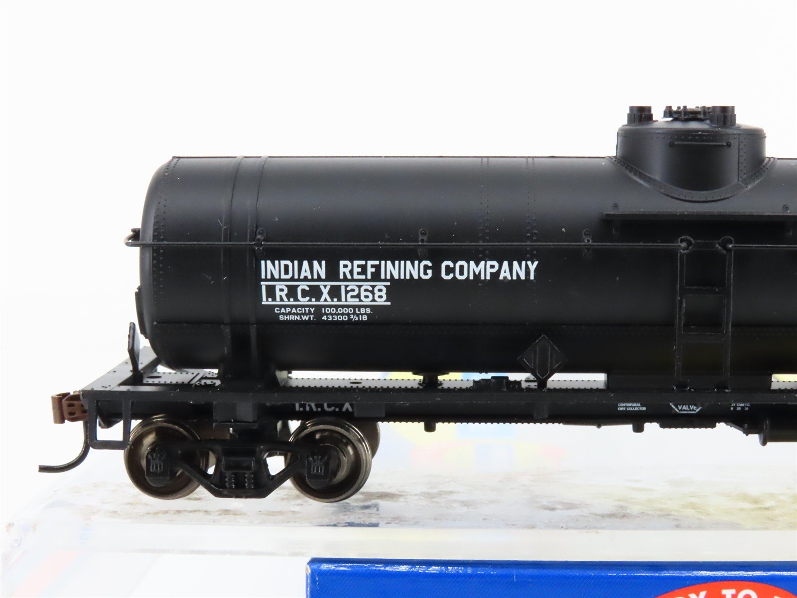 HO Scale Athearn 76656 IRCX Indian Refining Company Single Dome Tank Car #1268