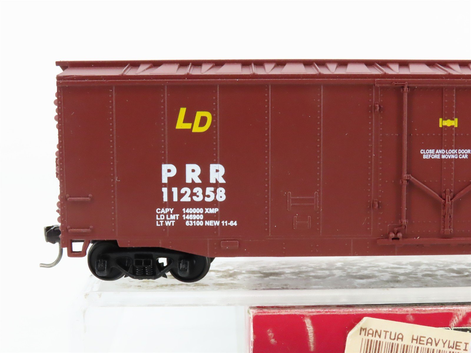 HO Scale Mantua 755020 PRR Pennsylvania Railroad 50' Plug Door Box Car #112358