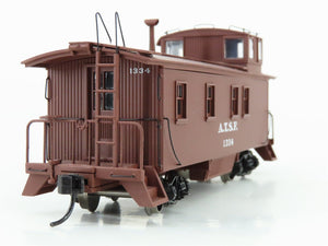 HO Scale Walthers Proto 920-103202 ATSF Santa Fe Railroad 30' Wood Caboose #1334
