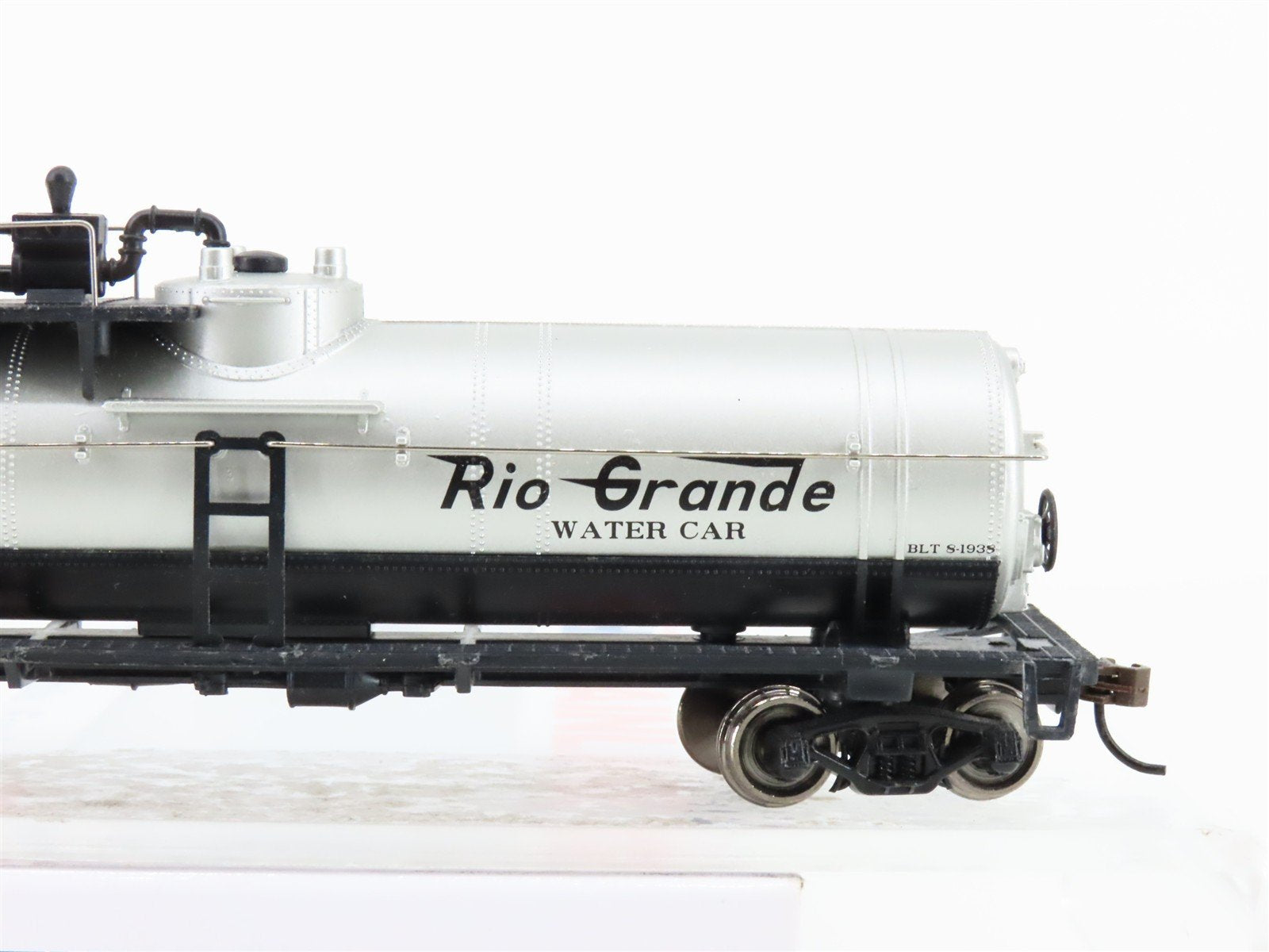 HO Walthers Trainline 931-1791 D&RGW Rio Grande Fire Fighting Tank Car #2946