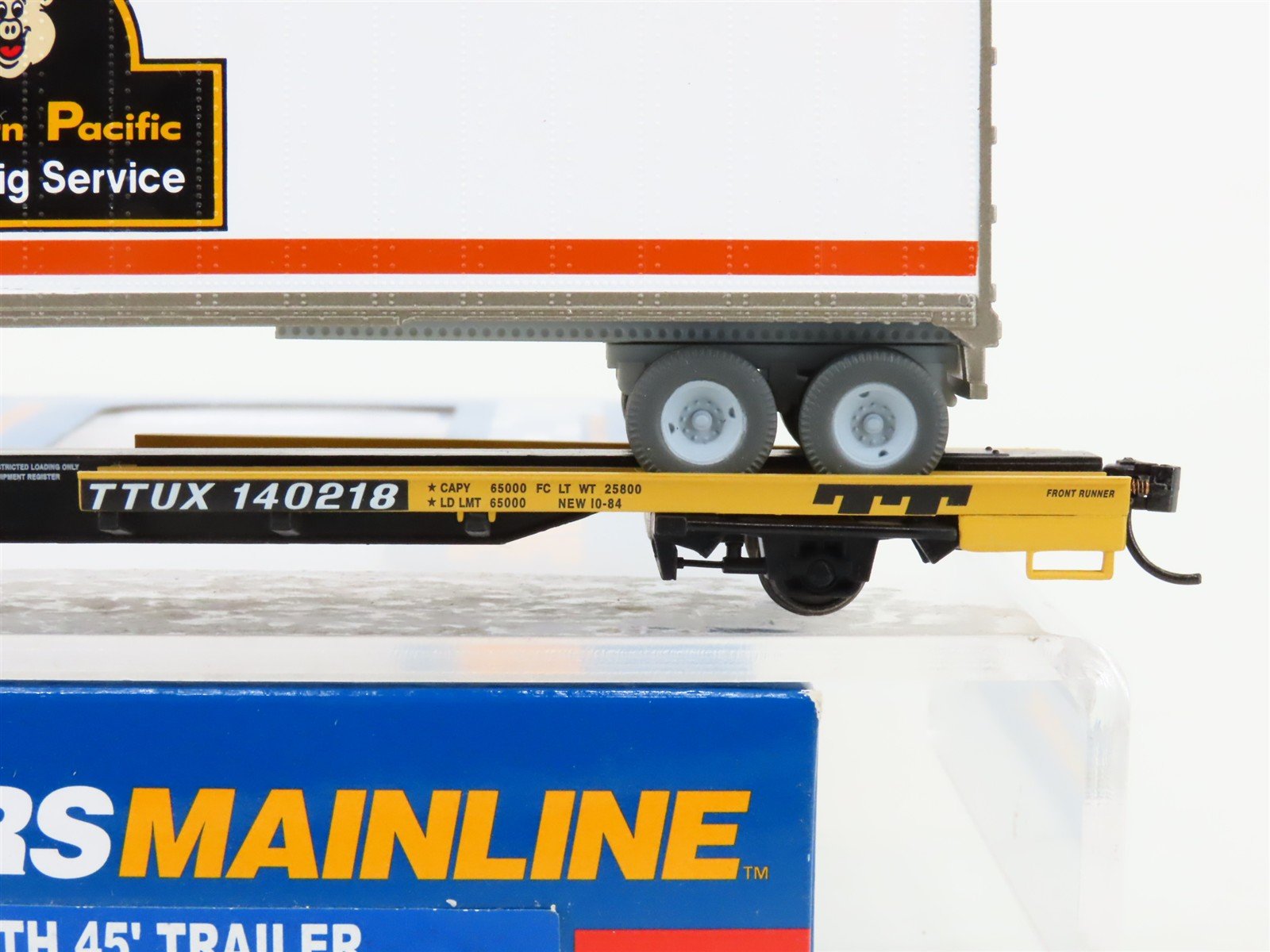 HO Scale Walthers Mainline 910-5005 TTUX 50' Front Runner #140218 w/ SP Trailer