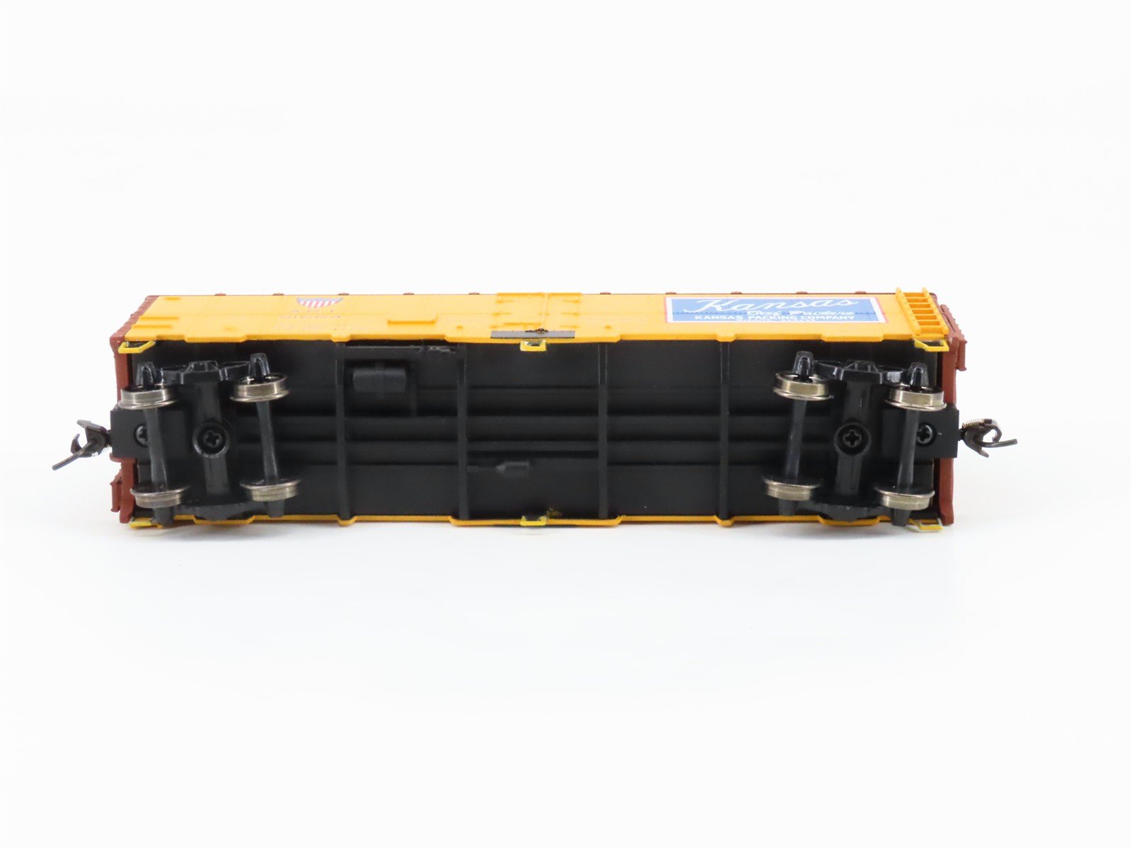 HO Scale Walthers 932-60403 ART Kansas Packing 40' Meat Reefer #91664