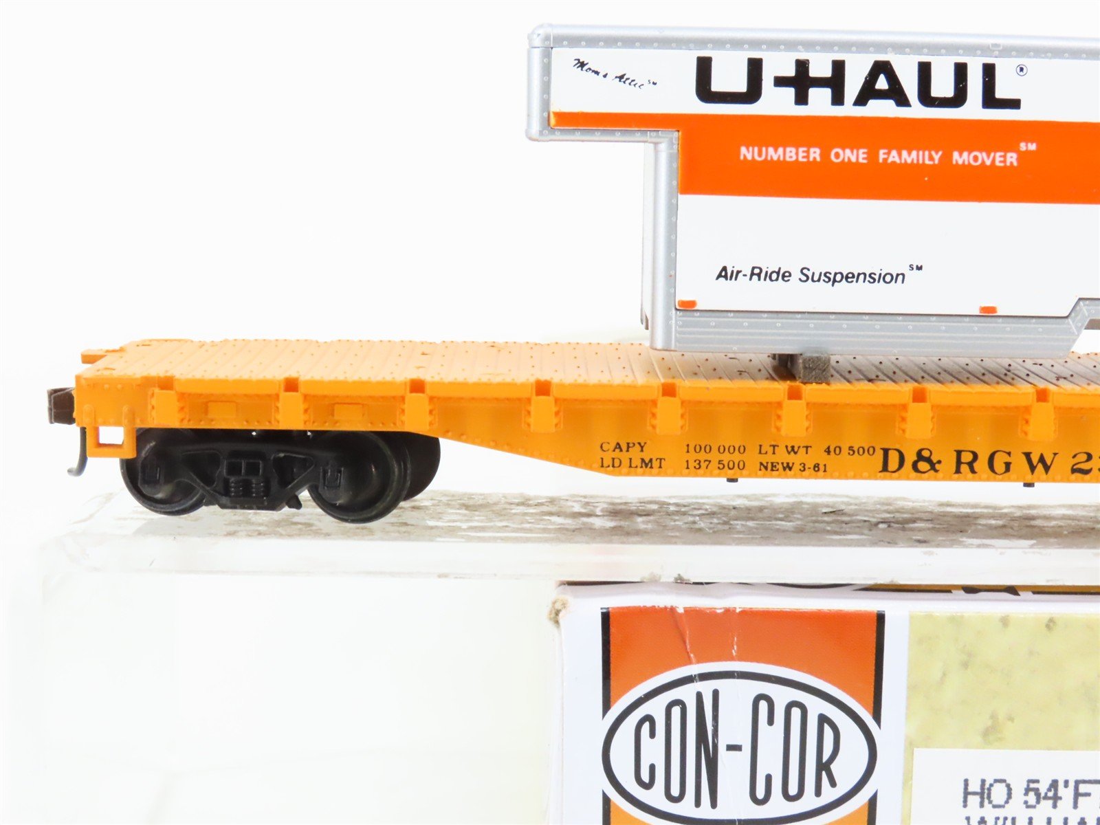 HO Scale Con-Cor 0001-009293 D&RGW Rio Grande Flat Car #23076 w/ U-Haul Trailer