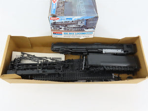 HO Monogram Snap-Tite Kit 1602 Undecorated 4-8-8-4 Big Boy Steam - STATIC MODEL