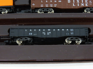 Z Scale Marklin Mini-Club 8139 MILW Milwaukee Road 2-8-2- Steam Freight Set