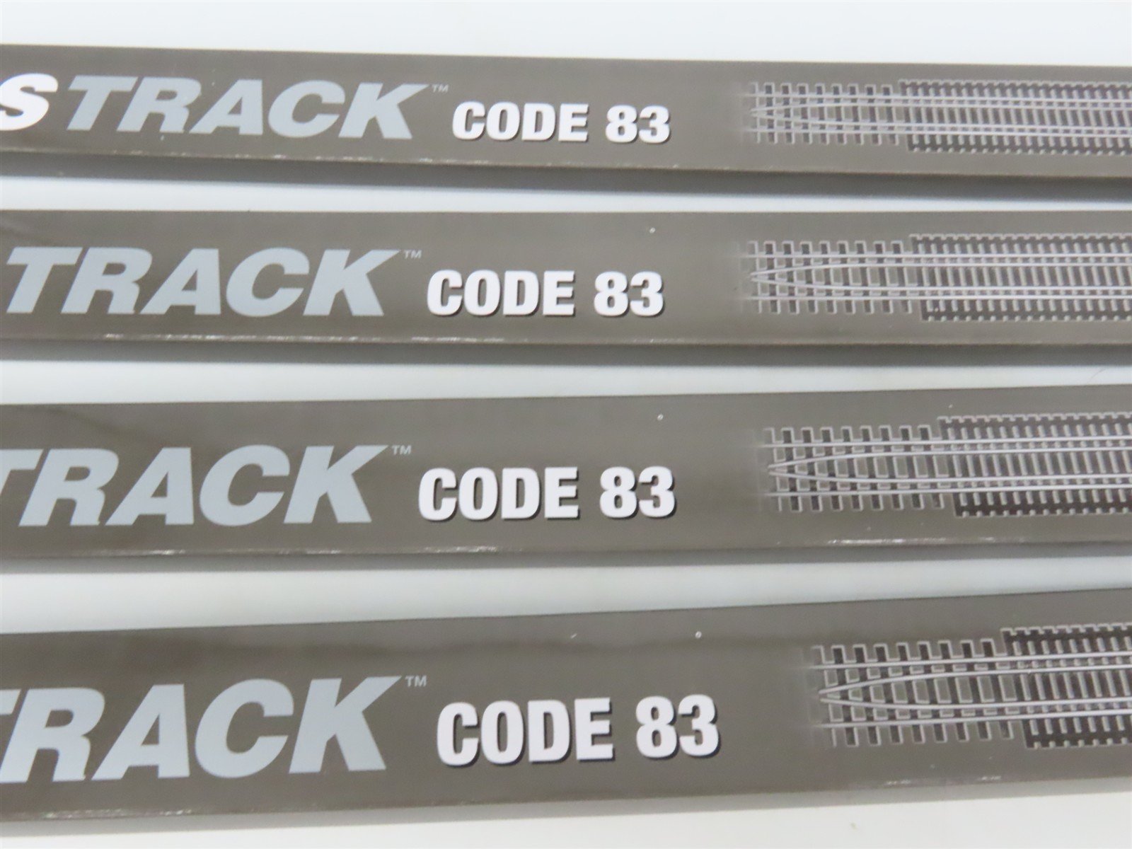 LOT of 4 HO Scale Walthers 948-83004 Code-83 Nickel Silver Bridge Track Set