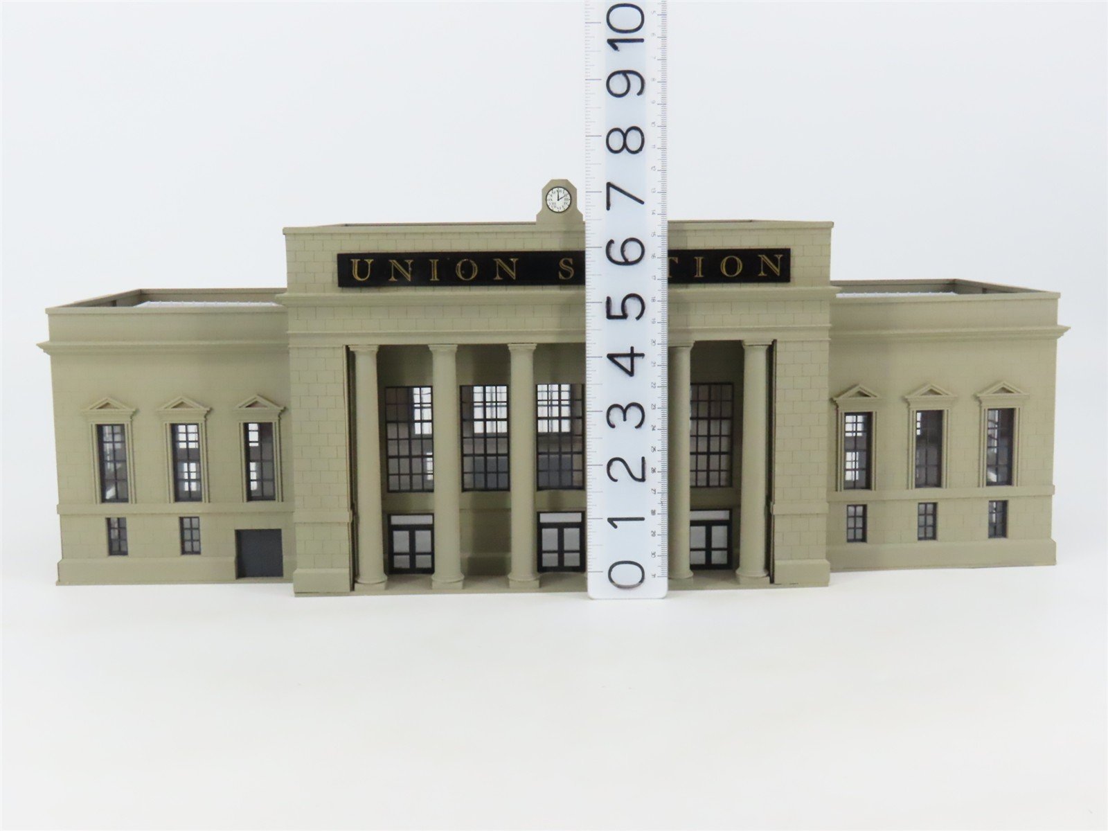 HO 1/87 Scale Walthers Cornerstone Union Station Building - Assembled