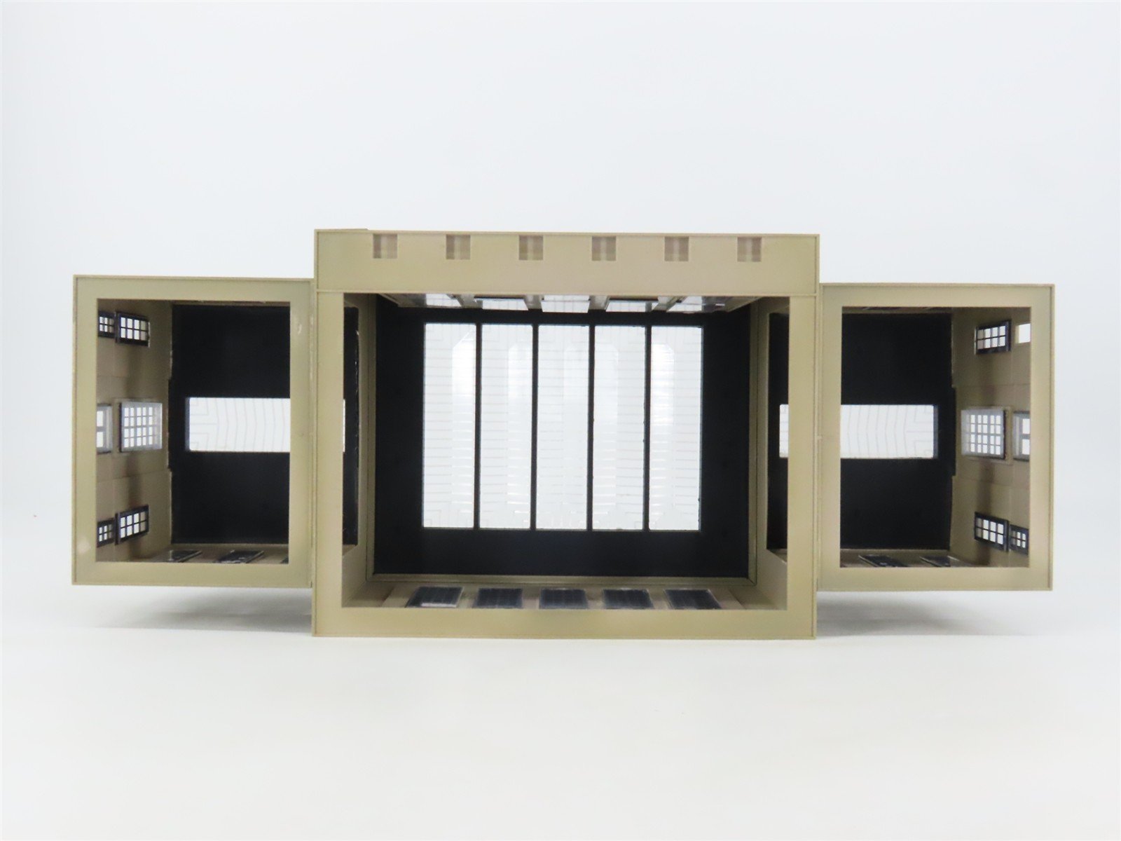 HO 1/87 Scale Walthers Cornerstone Union Station Building - Assembled