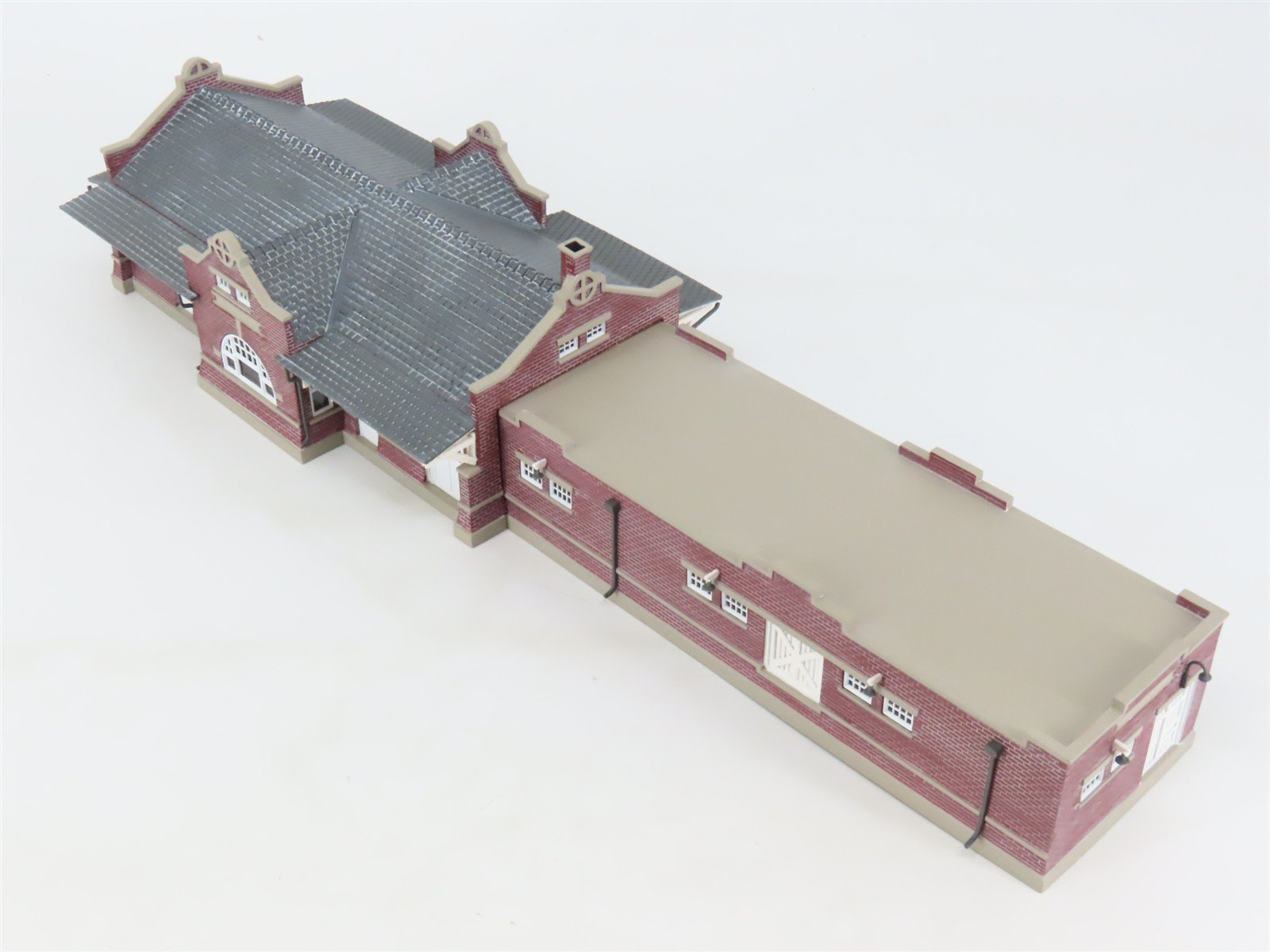 HO 1/87 Scale Athearn 95931 Santa Fe Depot Building