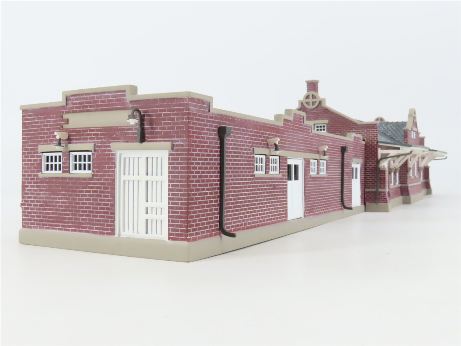 HO 1/87 Scale Athearn 95931 Santa Fe Depot Building