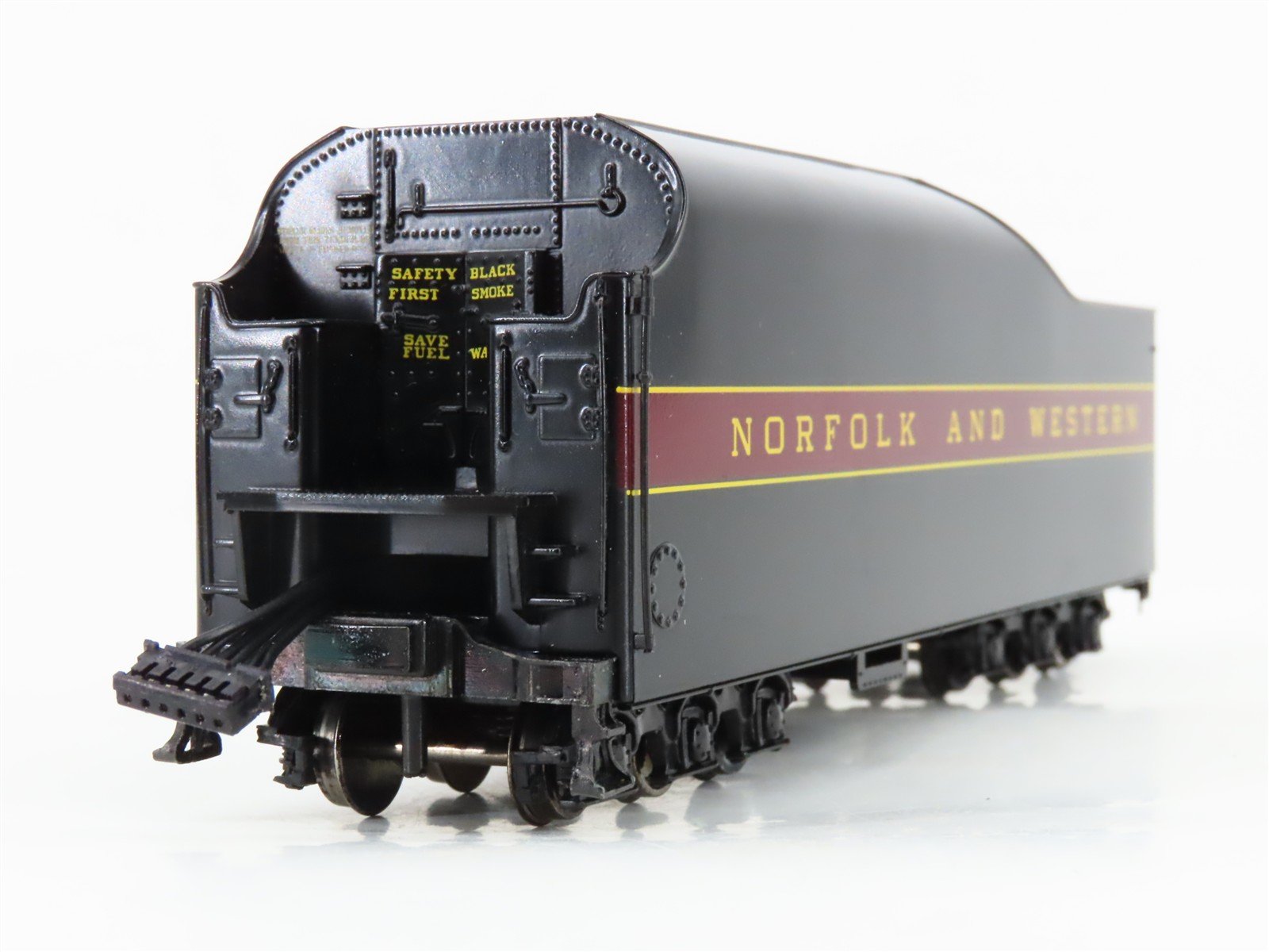 HO Broadway Limited BLI 1113 N&W 4-8-4 Class J Steam #600 - DCC ONLY w/ Sound