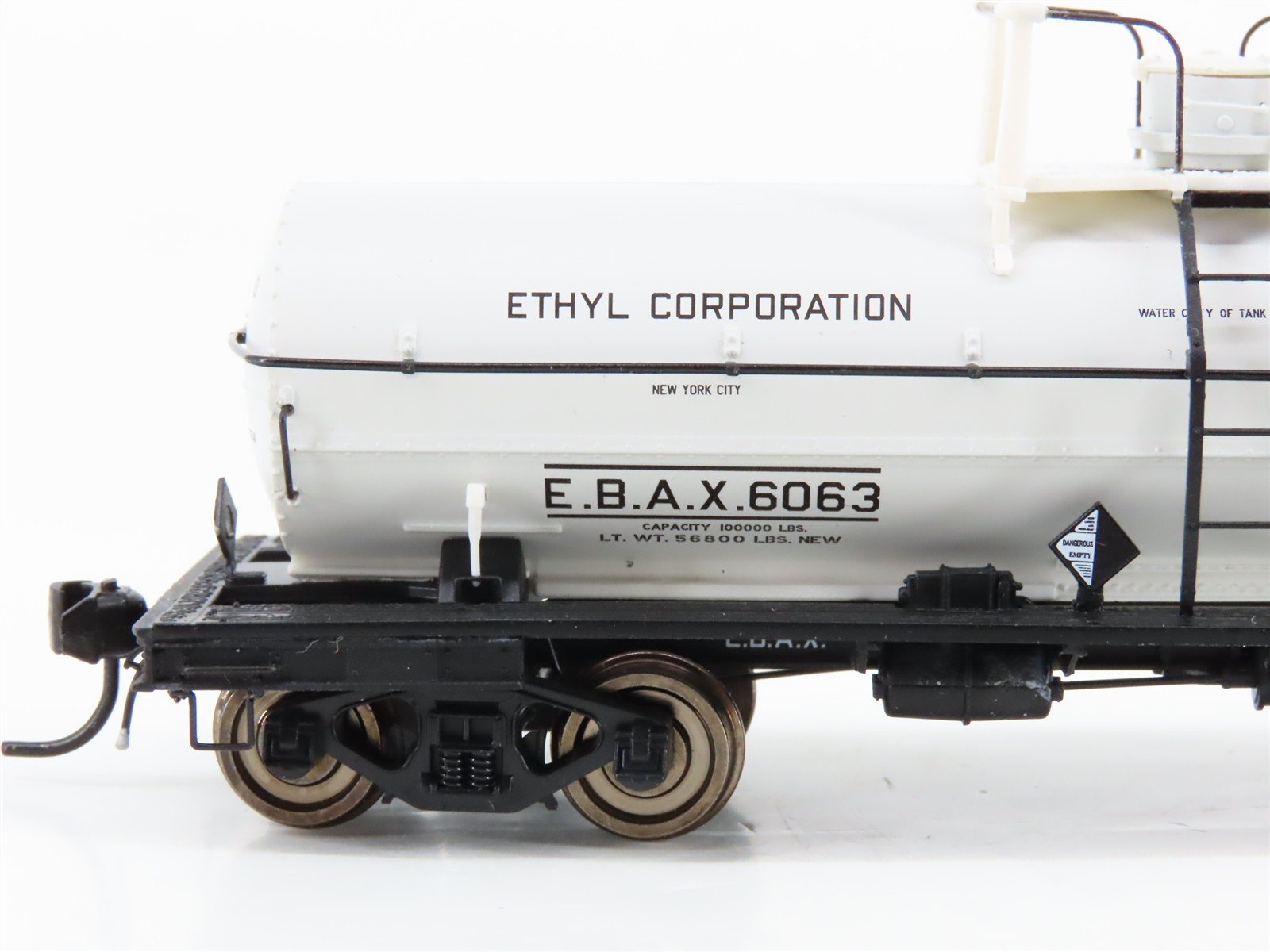 HO Broadway Limited BLI 7666 EBAX Ethyl / SHPX Wyandotte 6k Gal Tank Car 2-Pack