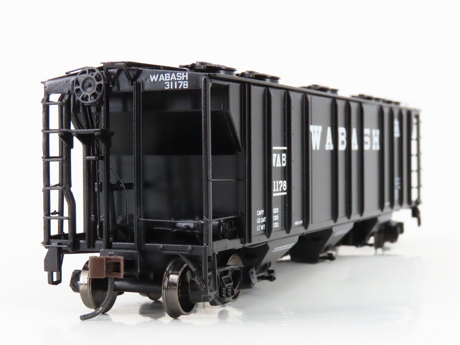 HO Scale Athearn 93753 WAB Wabash 3-Bay PS 2893 Covered Hopper #31178