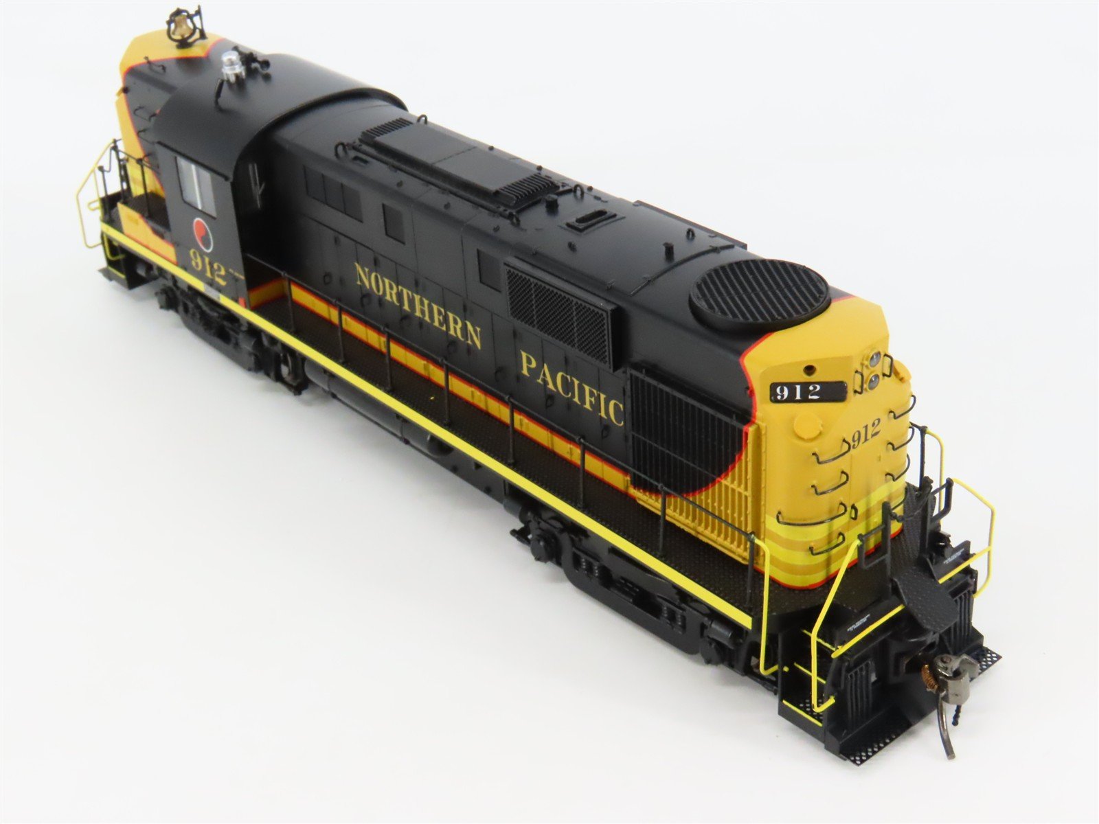 HO Scale Rapido 31580 NP Northern Pacific ALCO RS-11 Diesel #912 w/ DCC & Sound