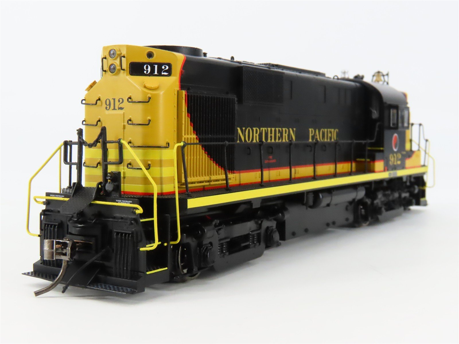 HO Scale Rapido 31580 NP Northern Pacific ALCO RS-11 Diesel #912 w/ DCC & Sound