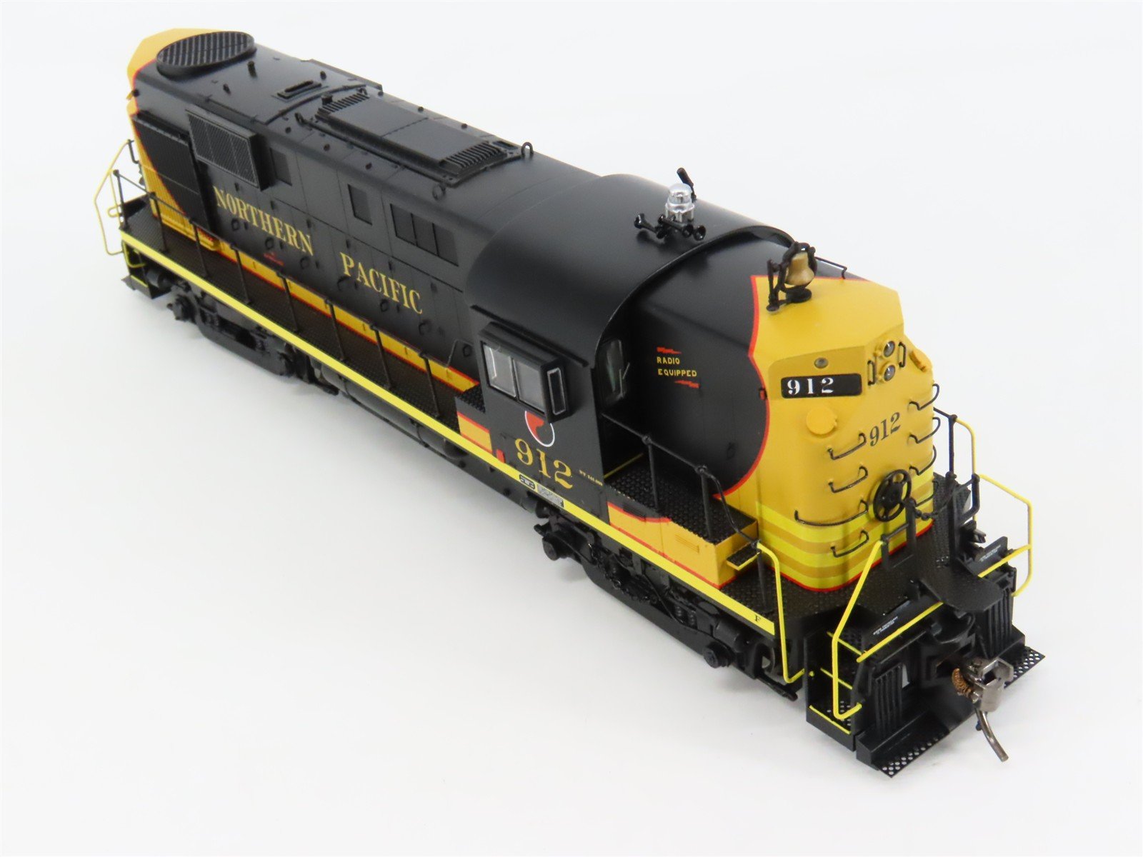 HO Scale Rapido 31580 NP Northern Pacific ALCO RS-11 Diesel #912 w/ DCC & Sound