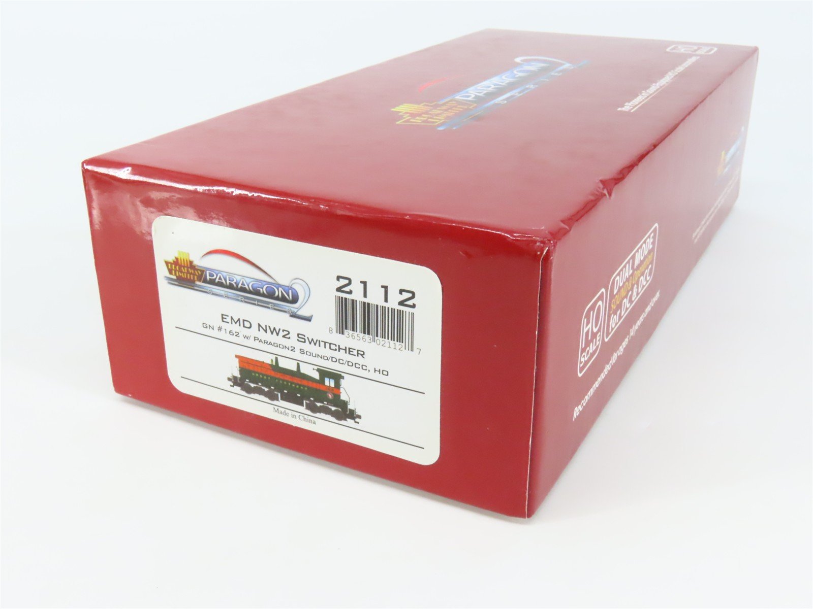 HO Broadway Limited BLI 2112 GN Great Northern EMD NW2 Diesel #16 - Paragon2