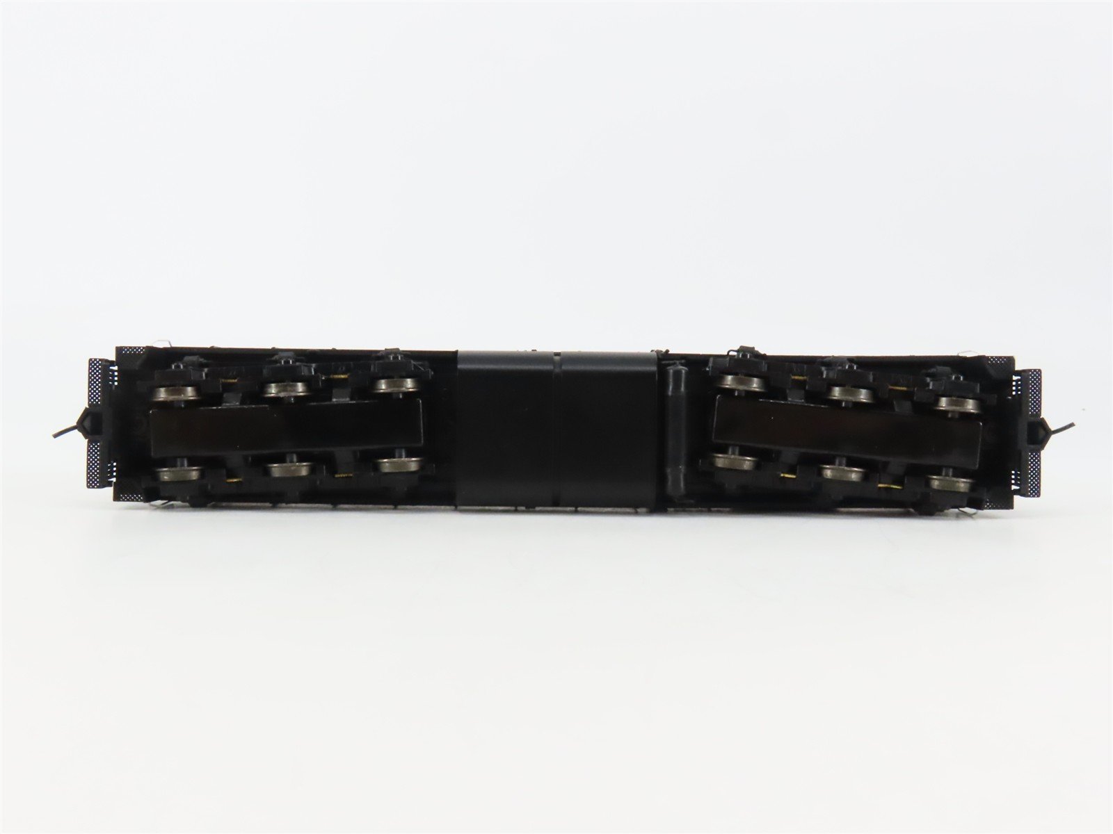 HO Broadway Limited BLI 5807 GN Great Northern EMD SD9 Diesel #580 - Paragon3